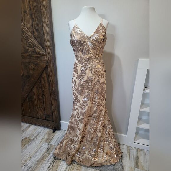 Lulus Love to You Blush Sequin Maxi Dress NWT size large - Picture 2 of 4